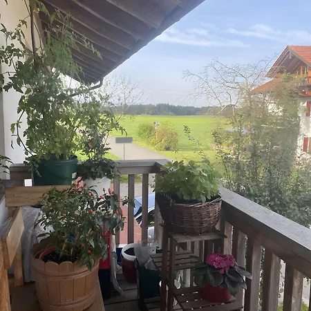 Landnest Apartment *